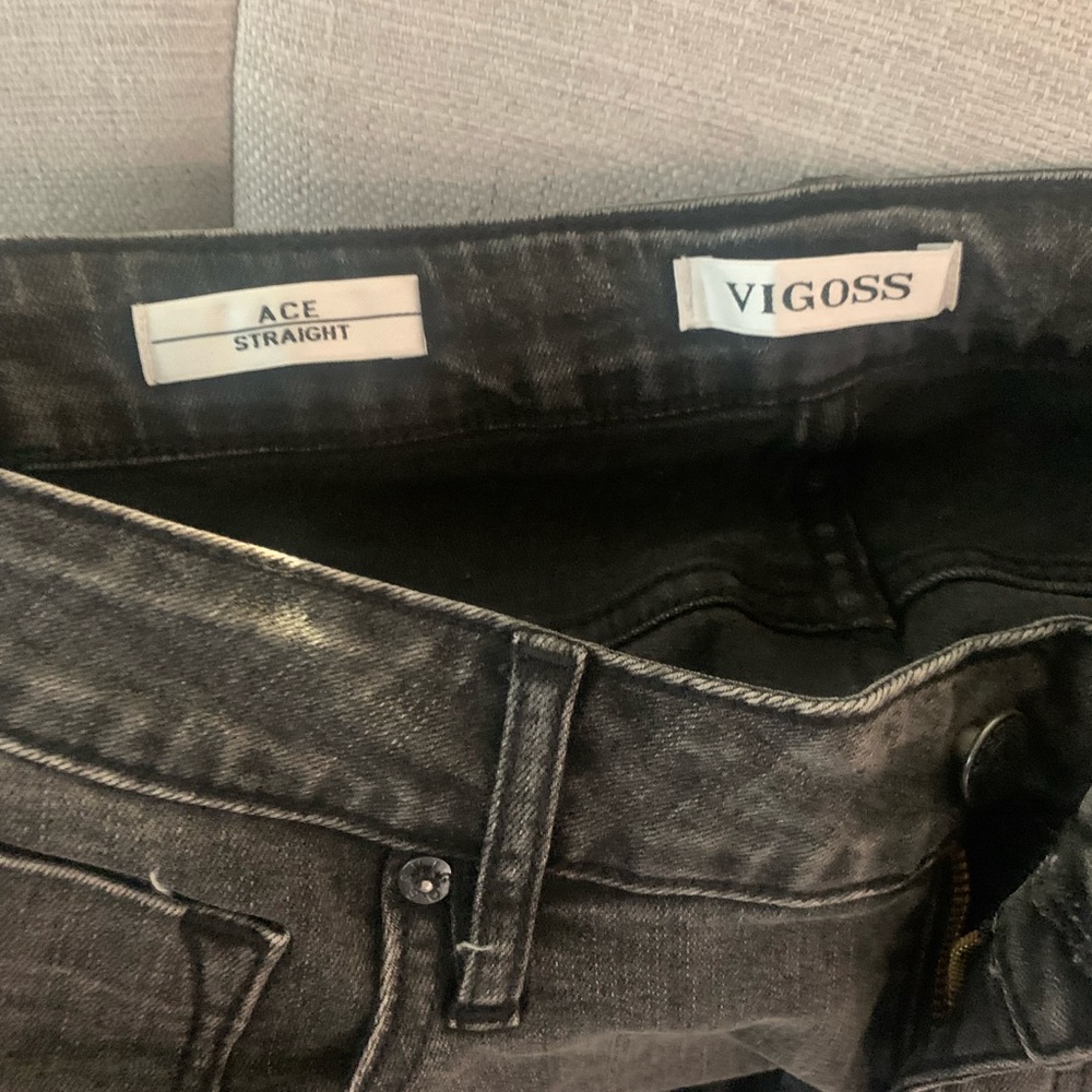 Straight leg, black jeans, mid rise